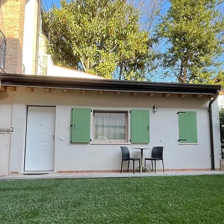 Casa de hóspedes Le Logge Del Garda 4*