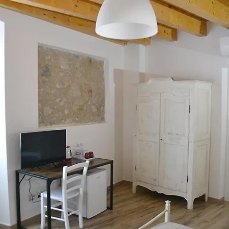 Casa de hóspedes Le Logge Del Garda 4*