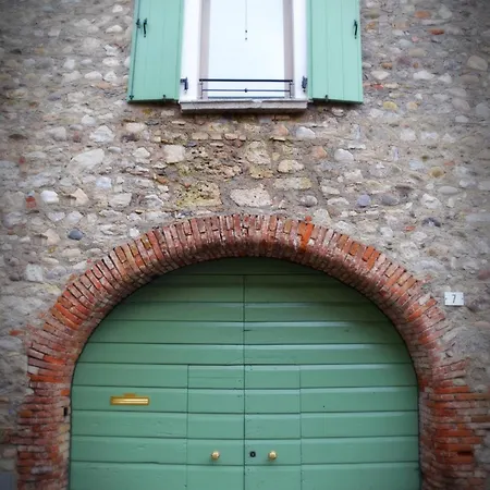 Gæstehus Le Logge Del Garda San Felice del Benaco
