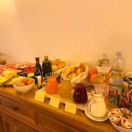Le Logge Del Garda Gæstehus San Felice del Benaco