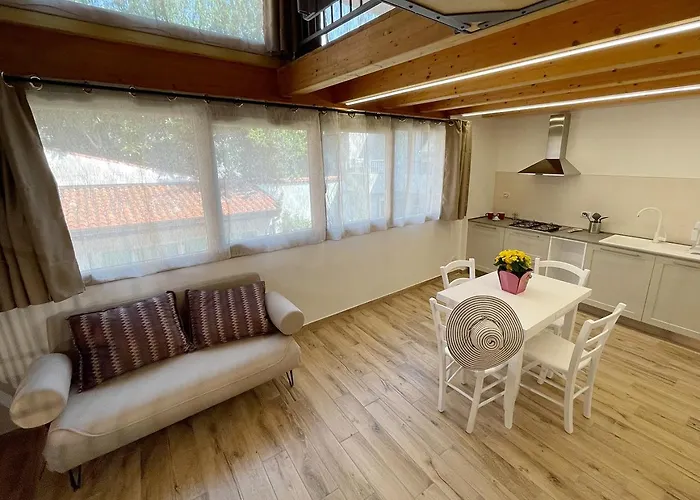 Le Logge Del Garda 4* San Felice del Benaco