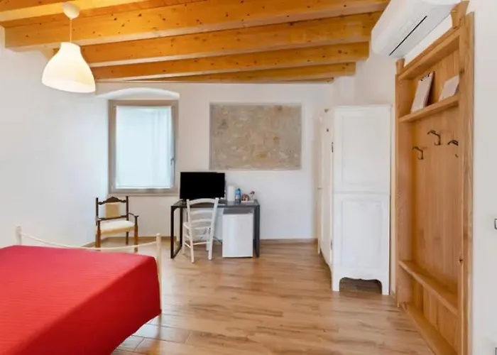 Le Logge Del Garda Gæstehus San Felice del Benaco