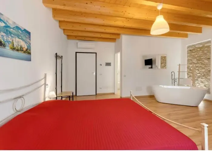 Gæstehus Le Logge Del Garda 4*