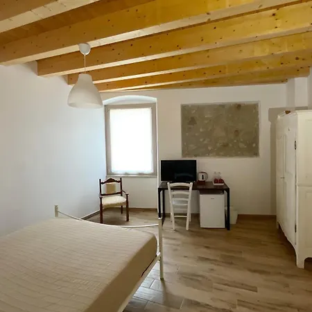 Konukevi Le Logge Del Garda *