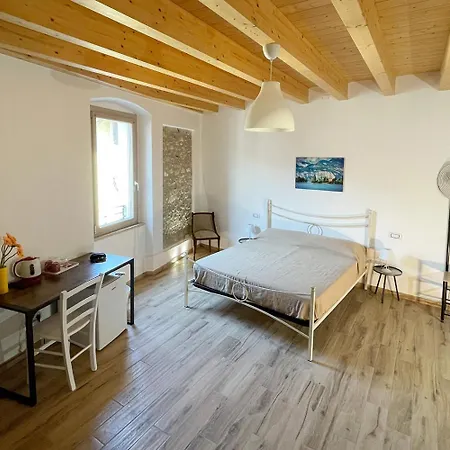Konukevi Le Logge Del Garda