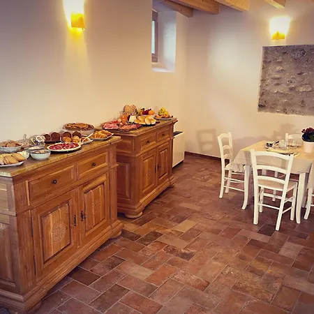 Le Logge Del Garda Konukevi